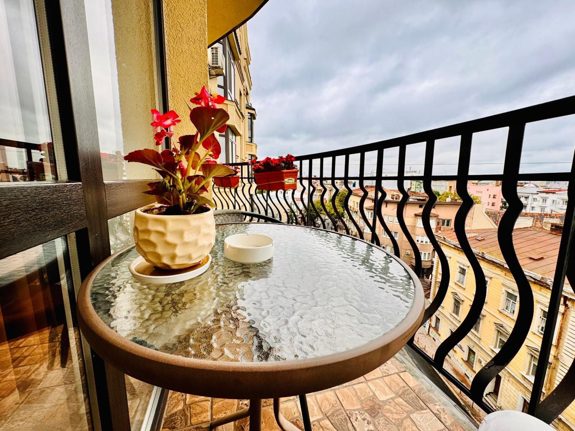 Apartaments Sichovyh Strilciv 68A イヴァーノ＝フランキーウシク エクステリア 写真